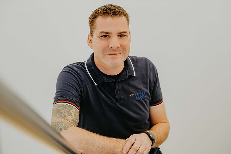 Nicki Naujoks - Service Nicki Naujoks - Service