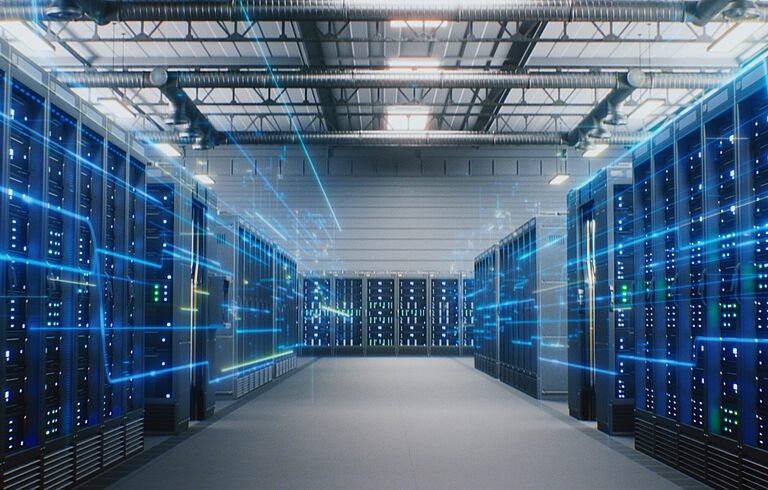 Liquid_Cooling_-_Rechenzentrum_mit_Server_Racks