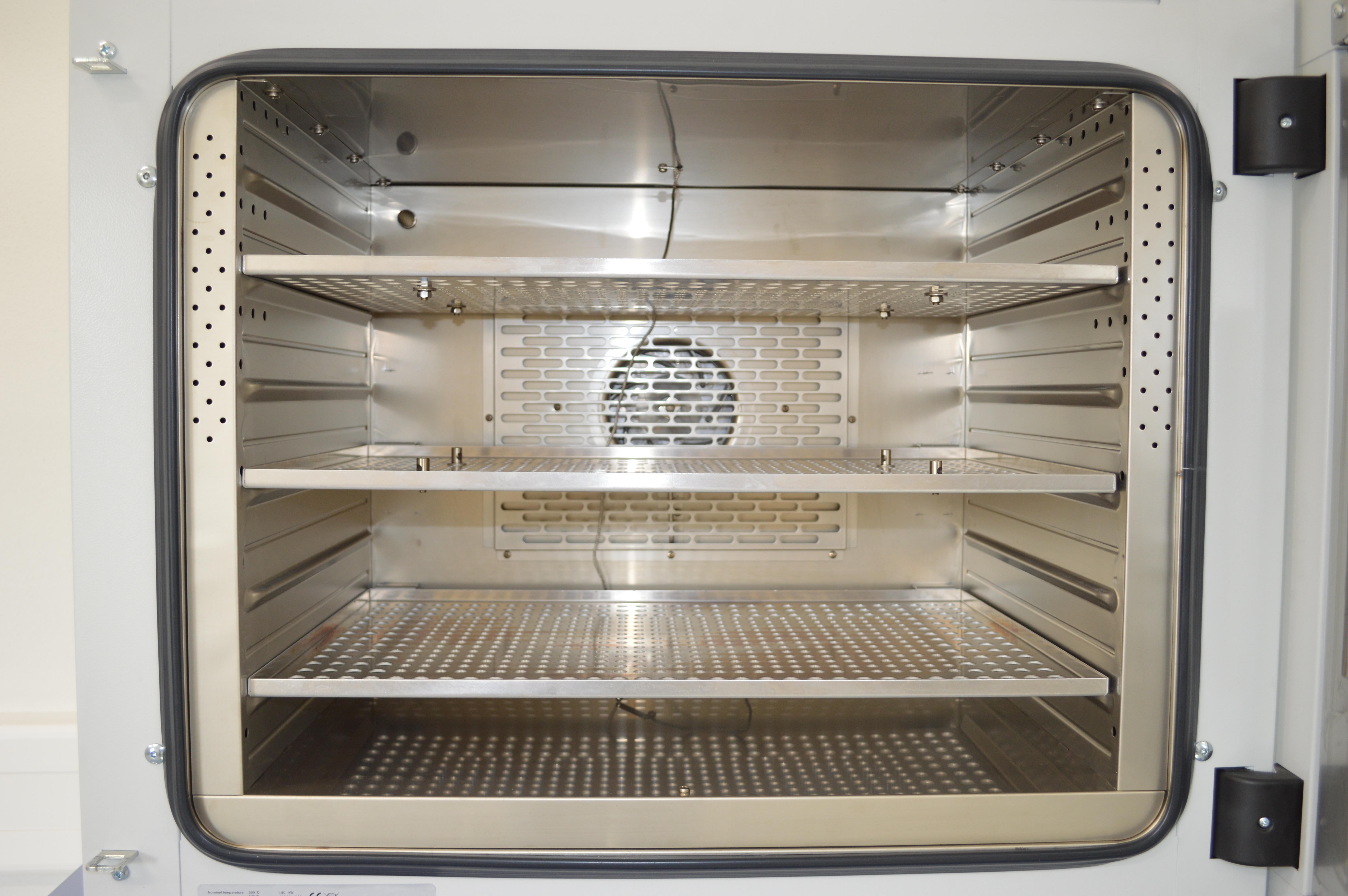 Elastomerpruefschrank__FP_115-S